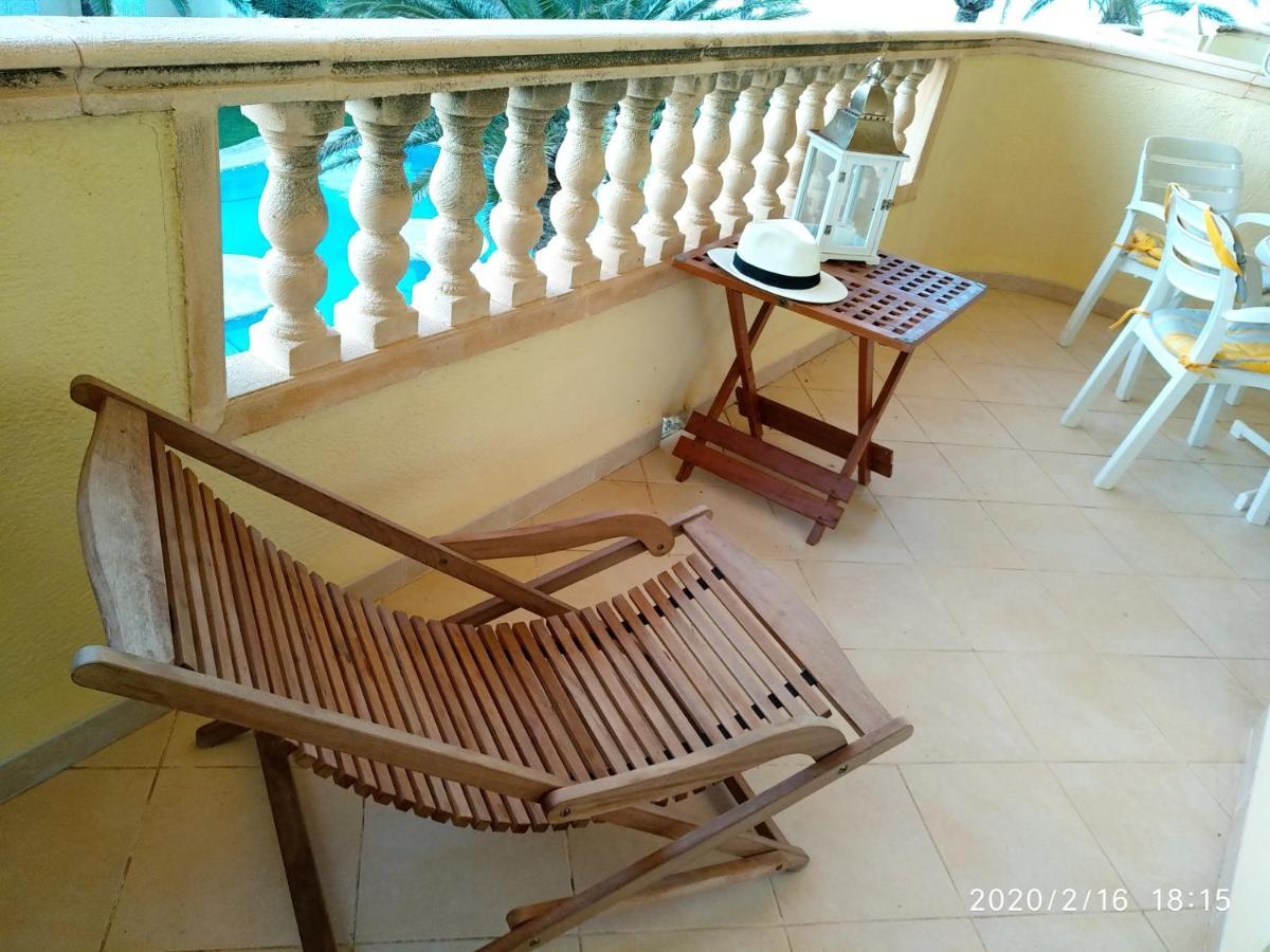 Estupendo Apartamento En Primera Linea De Playa Y Con Vistas Al Mar Denia Bagian luar foto