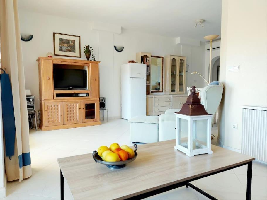 Estupendo Apartamento En Primera Linea De Playa Y Con Vistas Al Mar Denia Bagian luar foto